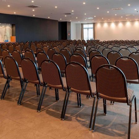 Ac Hotel By Marriott Madrid Airport Coslada Buitenkant foto