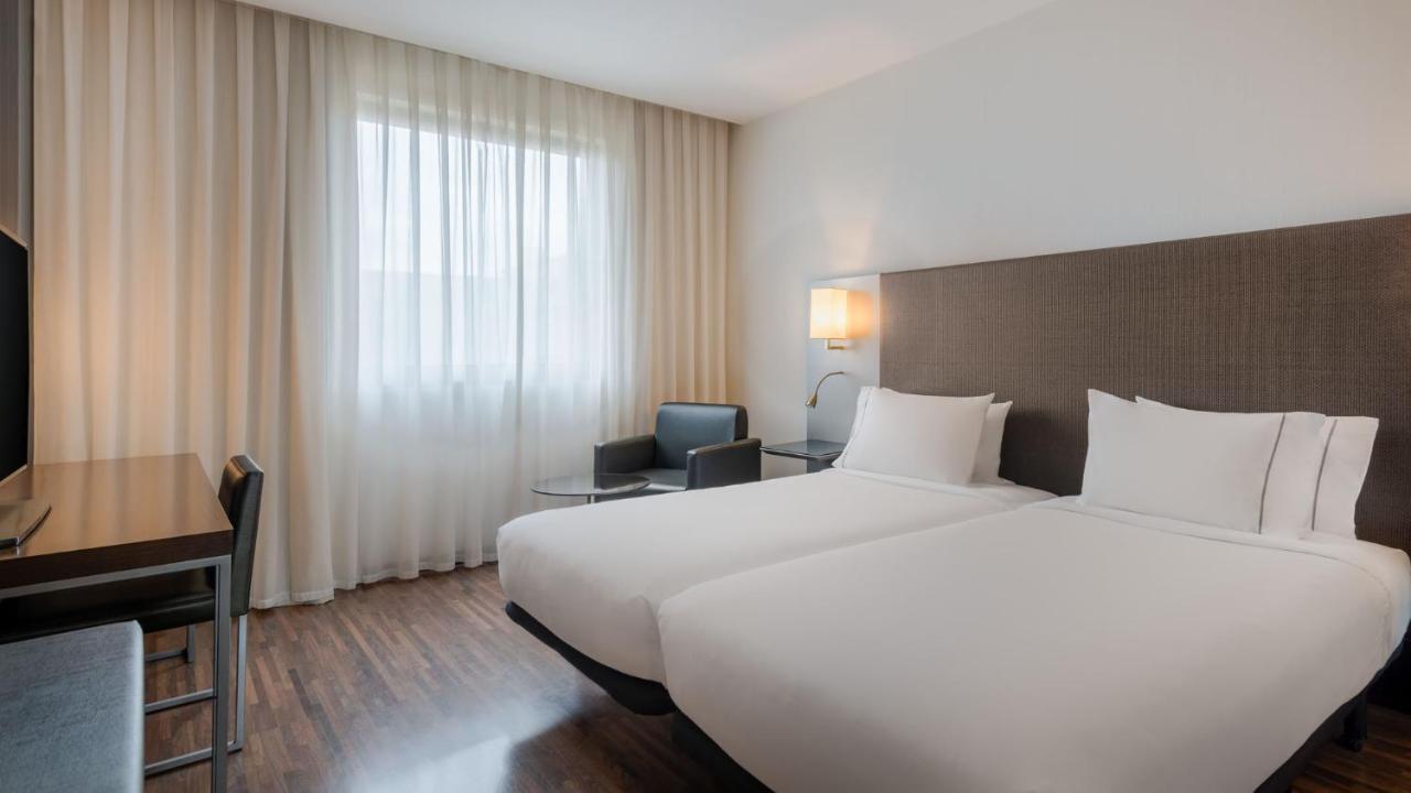 Ac Hotel By Marriott Madrid Airport Coslada Buitenkant foto