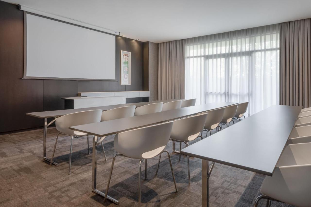 Ac Hotel By Marriott Madrid Airport Coslada Buitenkant foto
