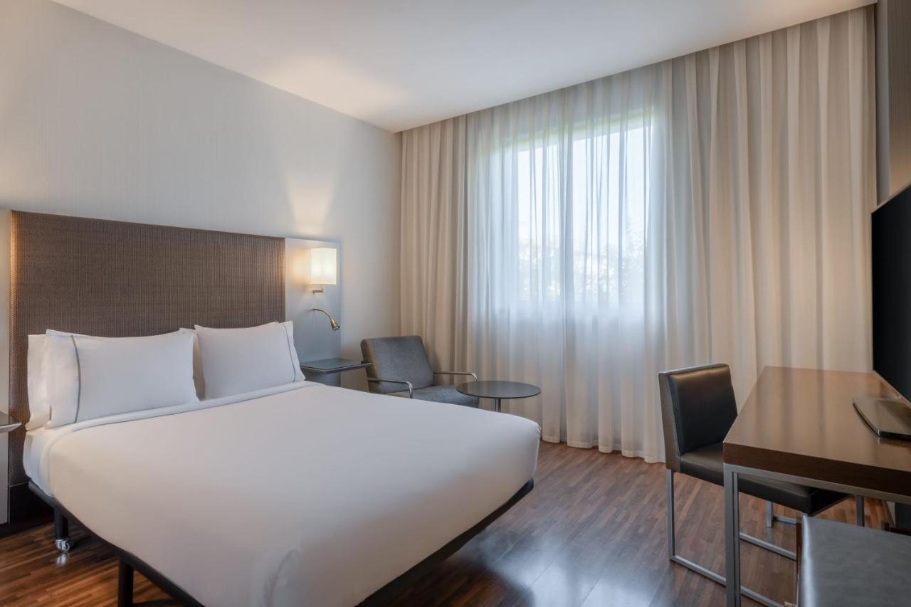 Ac Hotel By Marriott Madrid Airport Coslada Buitenkant foto