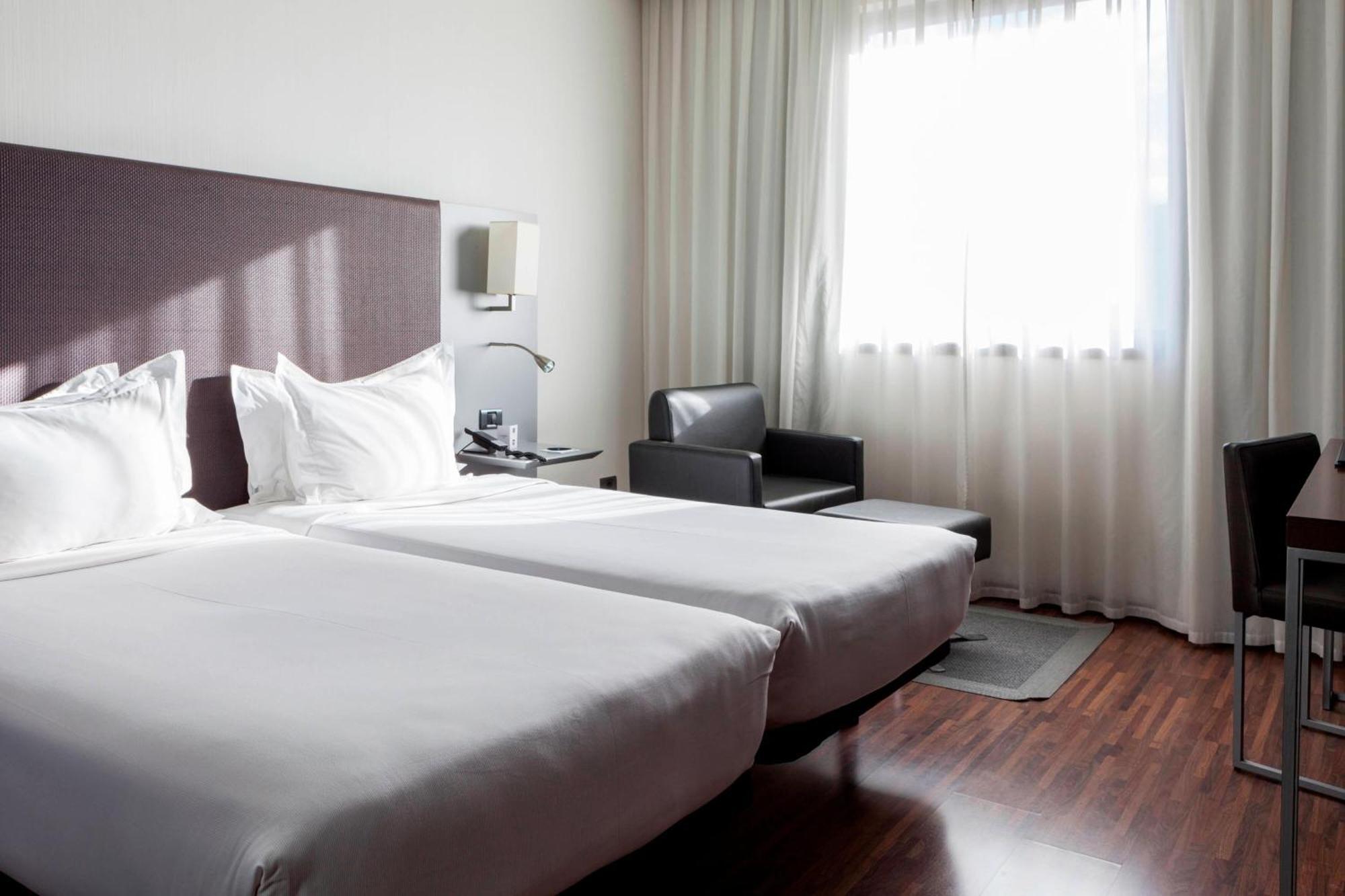 Ac Hotel By Marriott Madrid Airport Coslada Buitenkant foto