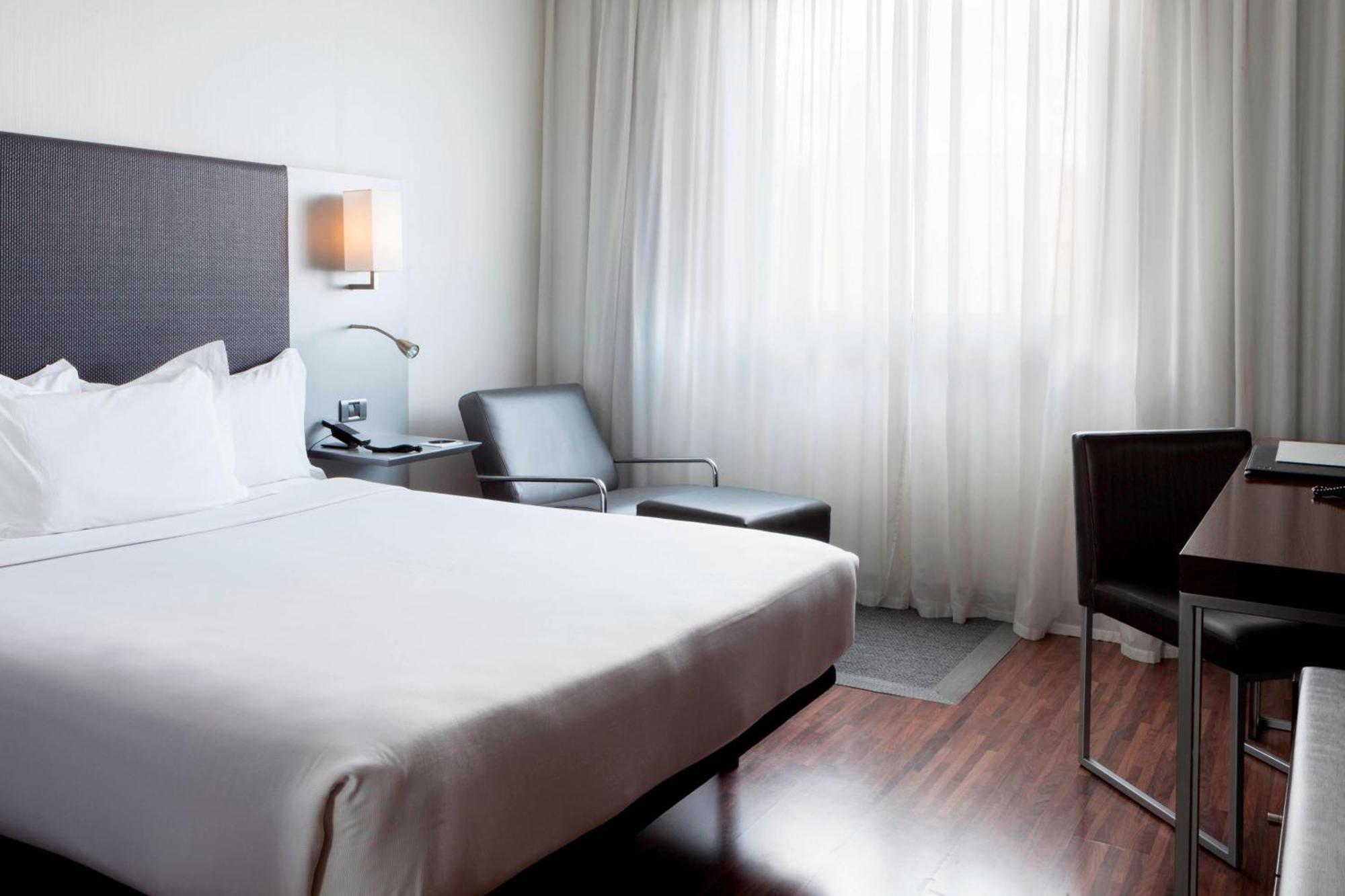 Ac Hotel By Marriott Madrid Airport Coslada Buitenkant foto