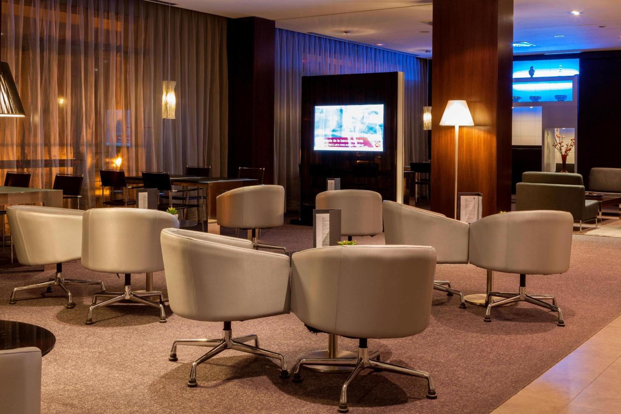 Ac Hotel By Marriott Madrid Airport Coslada Buitenkant foto